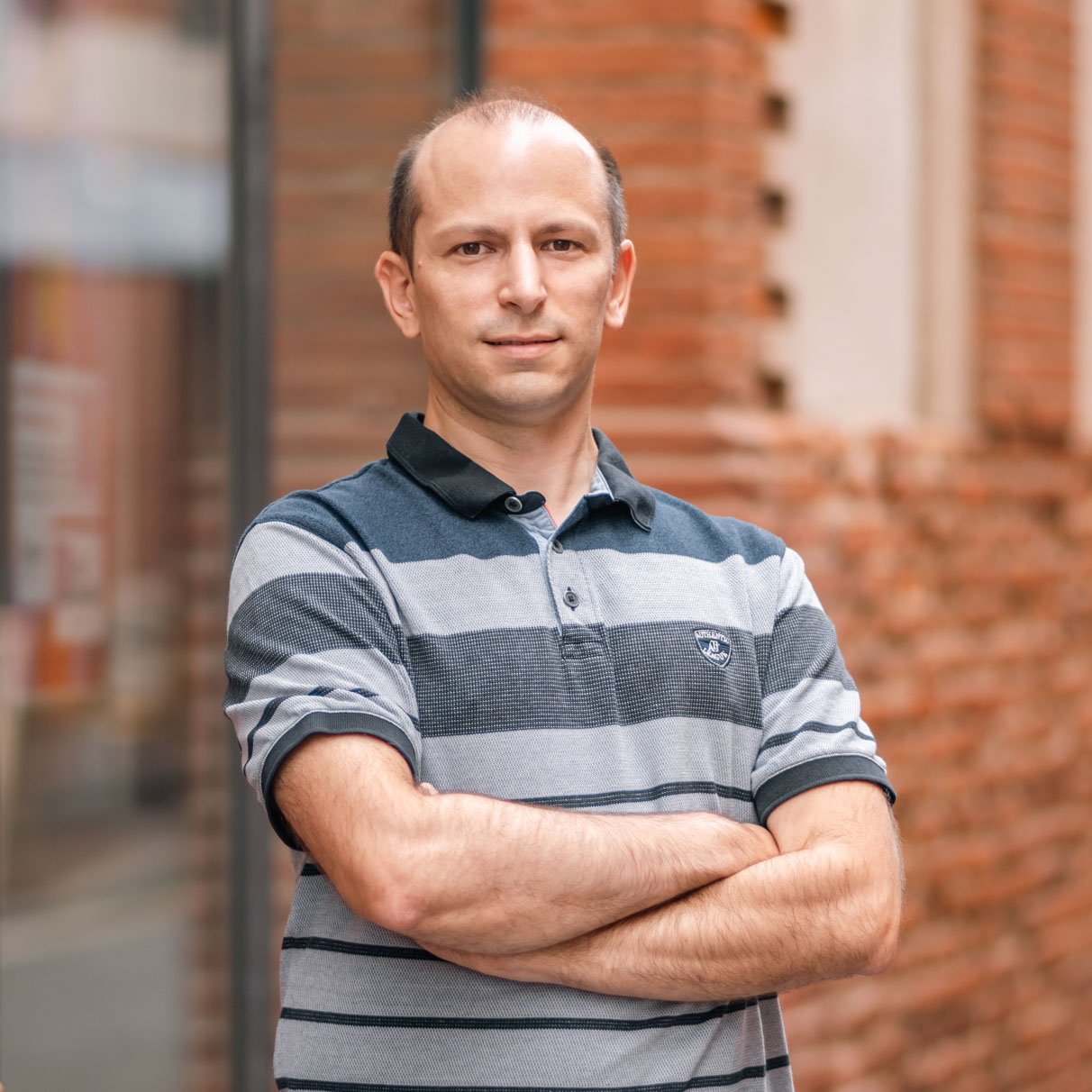 Portrait professionnel du consultant Alexandre Marin, expert cybersécurité